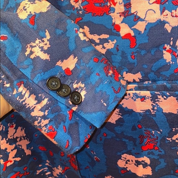 Armani Exchange suit (blazer with shorts) - Picture 5 of 8